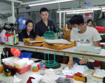 “寓教于审”点亮“首饰之都” “寓教于审”点亮“首饰之都”