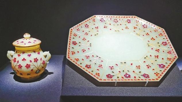 Dazzling treasures explore history, court life and arts of Mughal dynasty