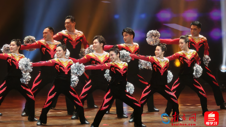 节目《舞动新时代》。记者 邓佩莹摄