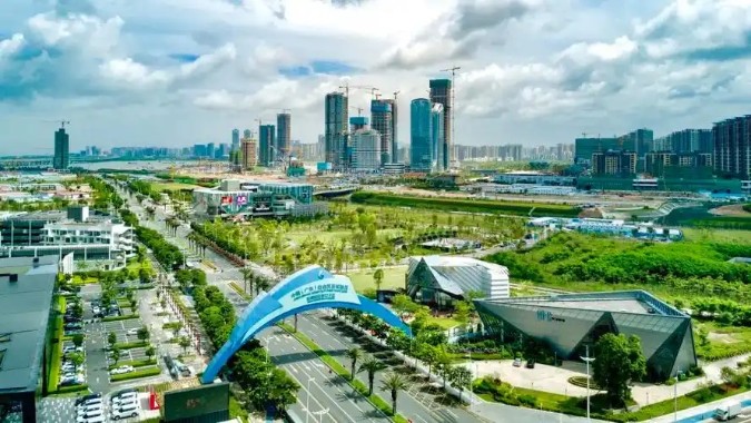 深耕十年，广东、天津、福建交出怎样的“自贸答卷”？