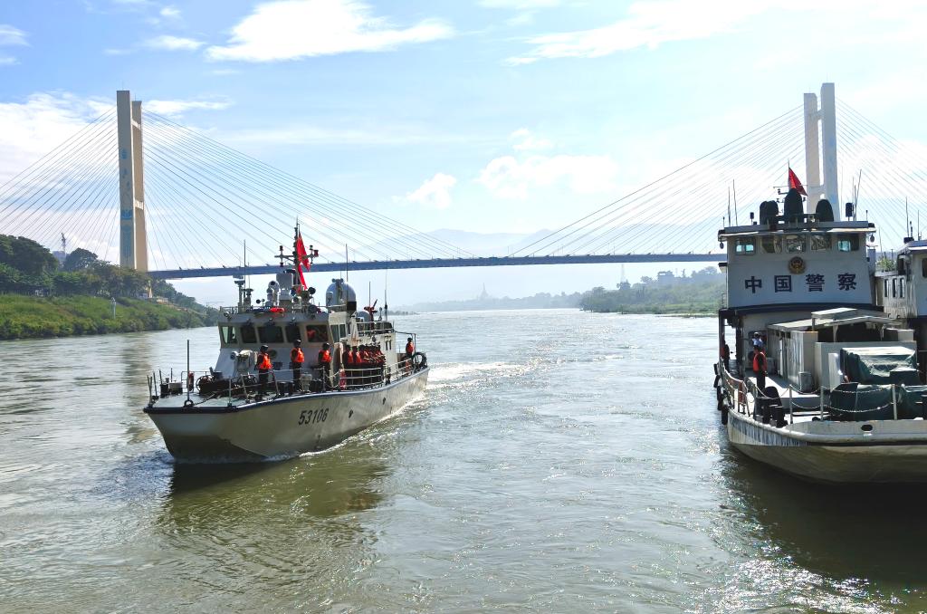 　　10月31日，中方53106艇完成驻训任务返回云南省西双版纳傣族自治州景哈警务码头。（云南省公安厅水上巡逻总队供图）