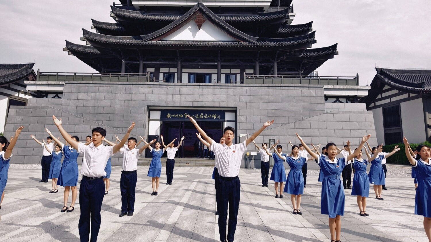 冲冲冲！看我气势如虹！十五运会会歌快闪活动亮相广州市文化馆