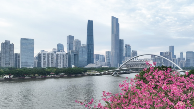 北方降雨频繁秋凉明显加重 江南华南等地仍多高温天气