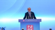 沃尔夫冈·许塞尔:“去全球化”是无稽之谈 沃尔夫冈·许塞尔:“去全球化”是无稽之谈