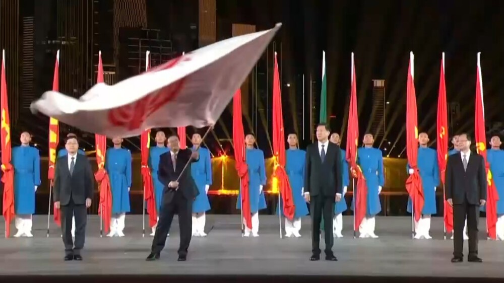 15th National Games concludes: flag passed to Hunan Province