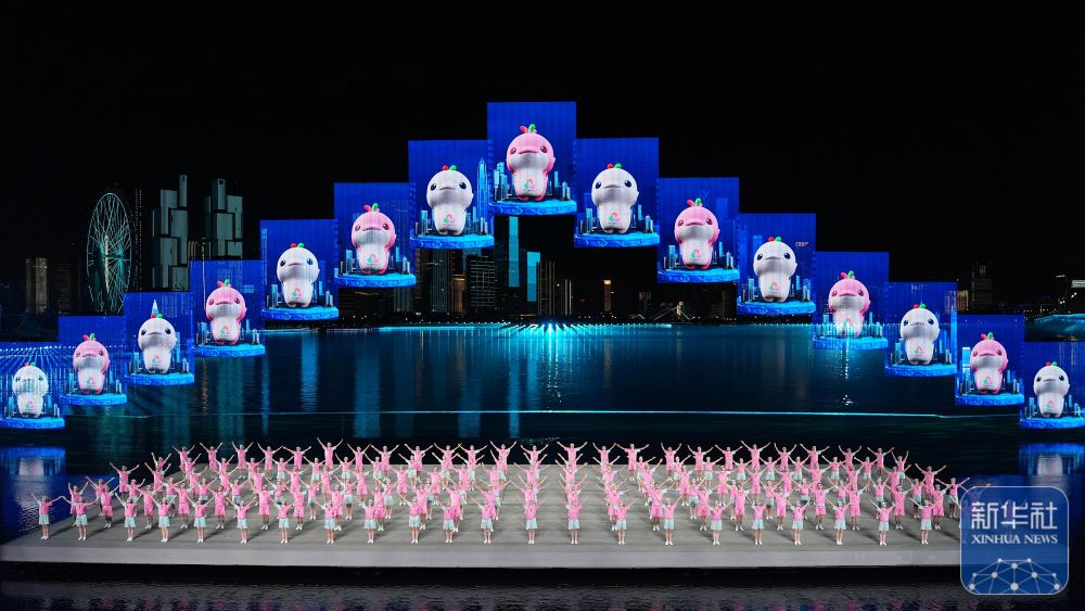 ↑ 这是闭幕式现场表演。 新华社记者 李志鹏 摄