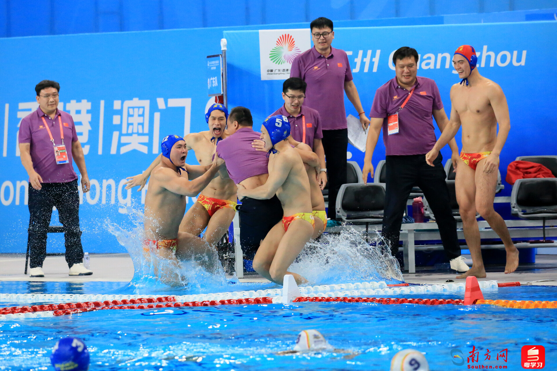 全运会｜姑娘们都抱娃了，苏沉挂靴…这些瞬间比奖牌更让人感动