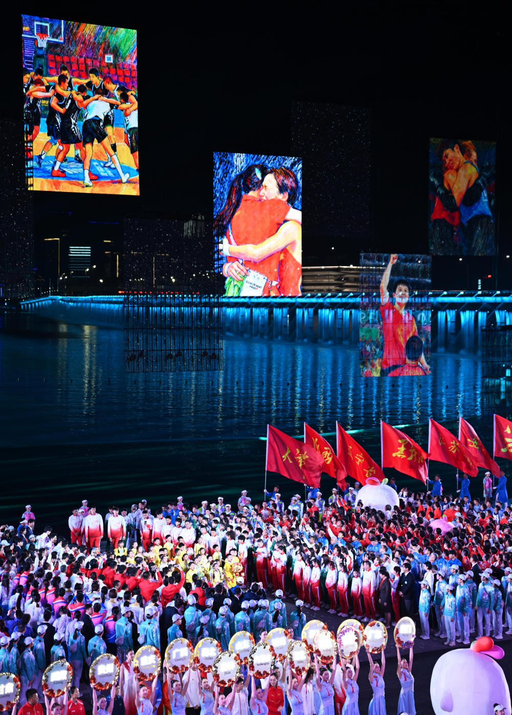 ↑ 这是拍摄的闭幕式现场。 新华社记者 张龙 摄
