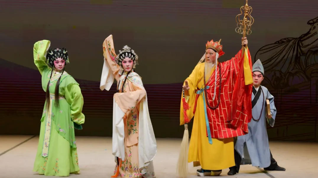 全院满座！全本神话粤剧《白蛇传》羊城热演