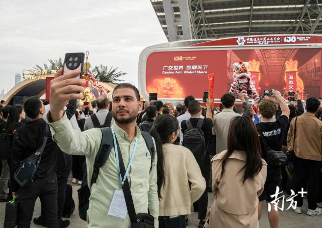 南方+ 钟志辉 拍摄