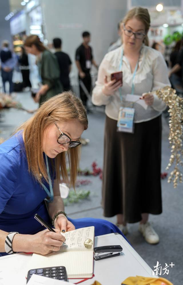 南方+ 钟志辉 拍摄