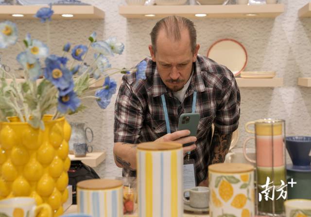 南方+ 钟志辉 拍摄