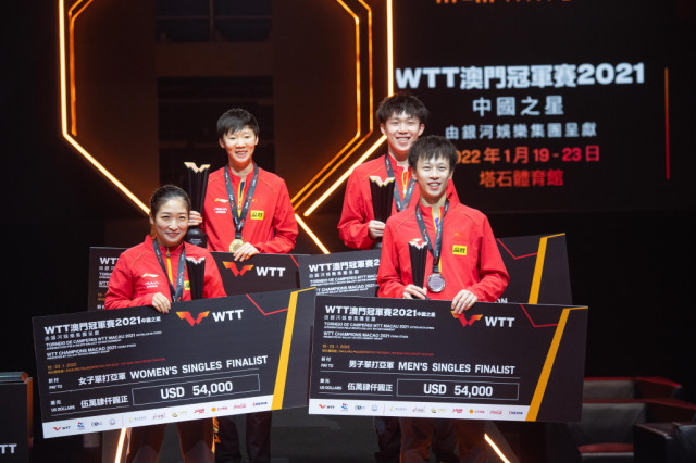 Wang Chuqin and Wang Manyu crowned champions at WTT Macao 2021