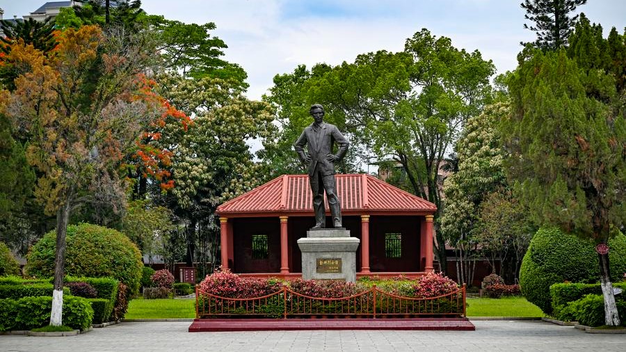 From peasant uprising to industrial revolution: hero's hometown revived