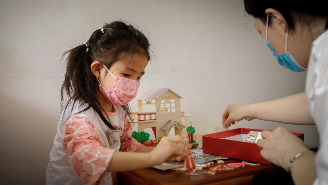 绘广彩、包粽子、 参加科普活动……南粤儿童喜迎“六一”