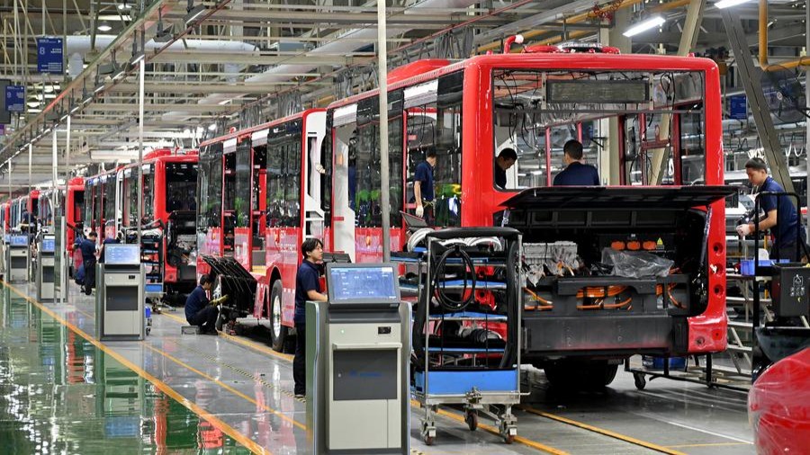 Over 80 pct of China's buses powered by new energy