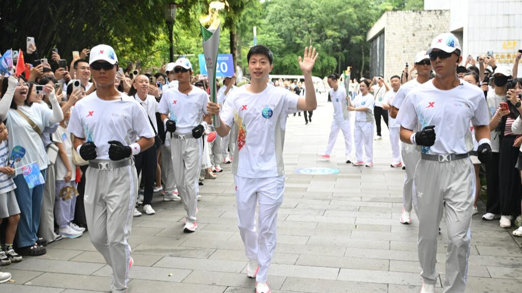 Torch relay for World Games debuts in China, tracing cultural landmarks