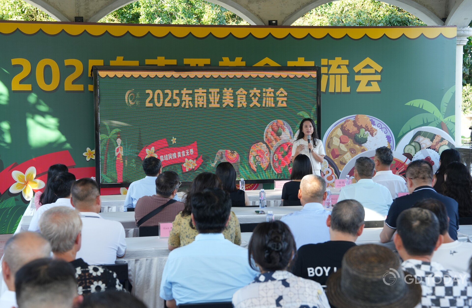 ASEAN Food Festival. 南方+ 杨兴乐 拍摄