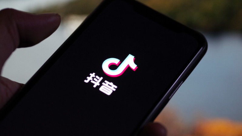 治理网络“黑话烂梗”！抖音发布公告：将持续予以处置