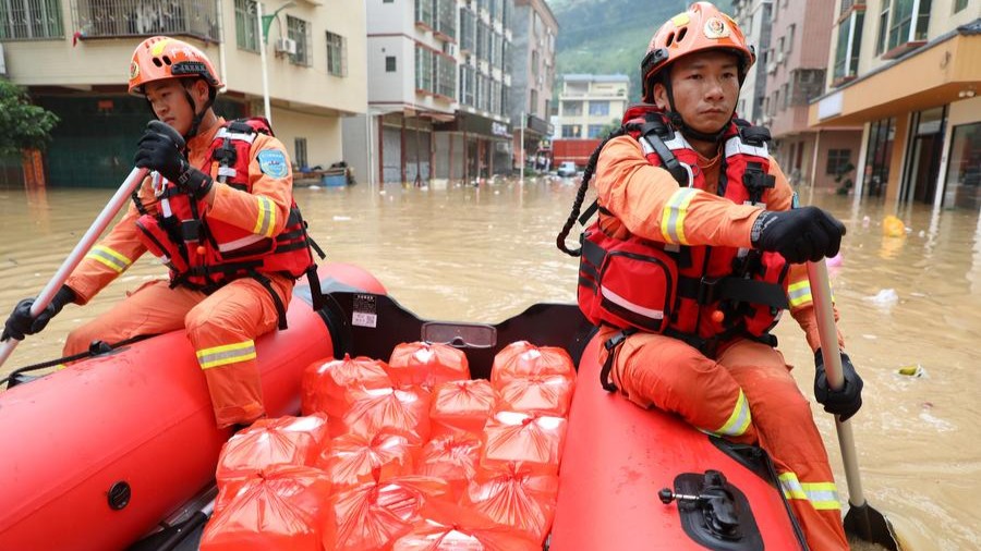 China activates level-IV emergency response to flooding in Guangdong, Hainan