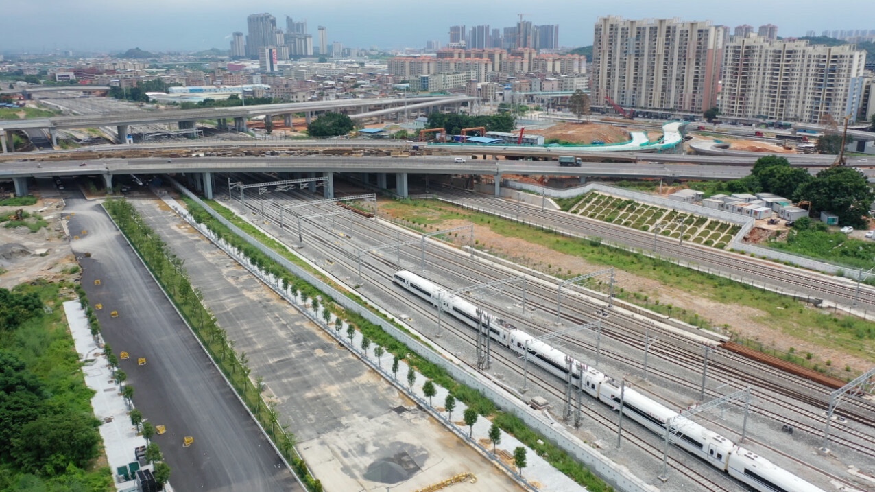 Guangzhou-Shanwei High-speed Railway starts trial operation