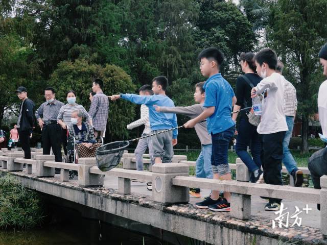 南方⁺ 徐昊 拍摄