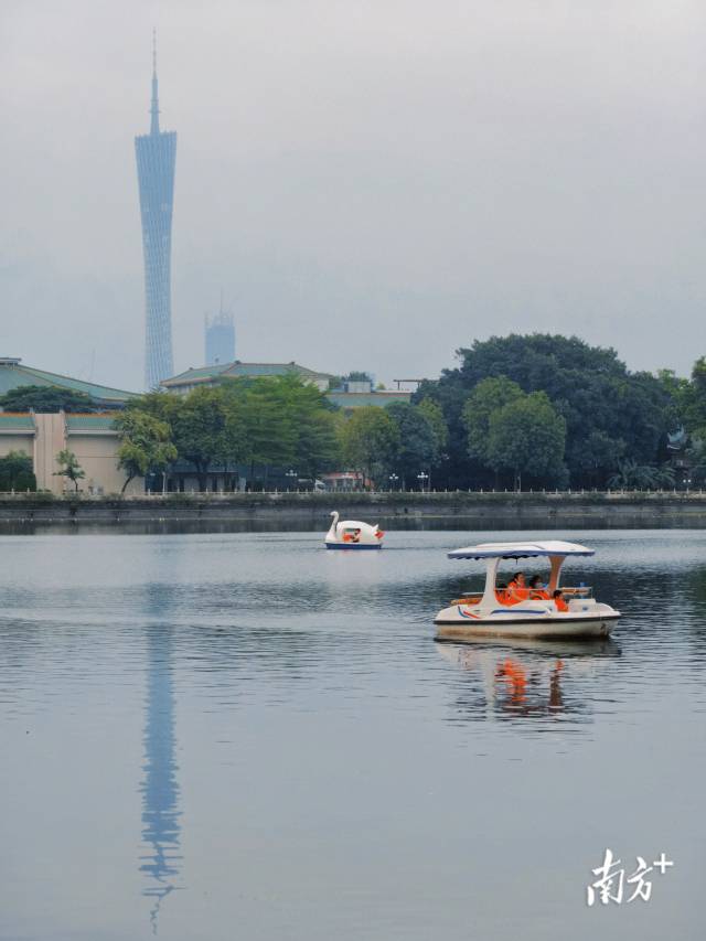 南方⁺ 徐昊 拍摄