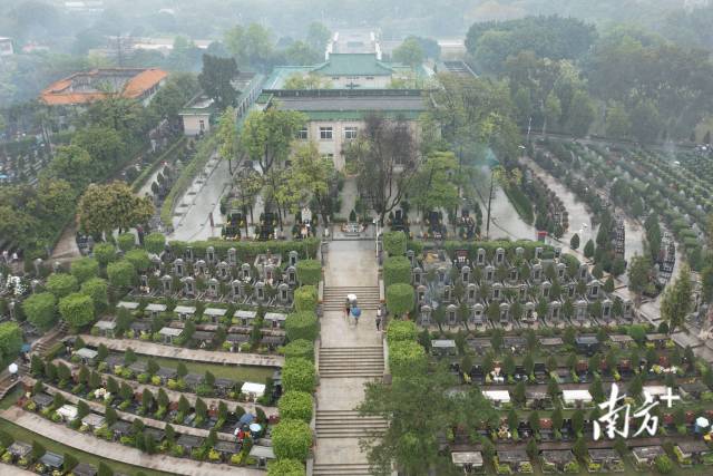 南方⁺ 徐昊 拍摄