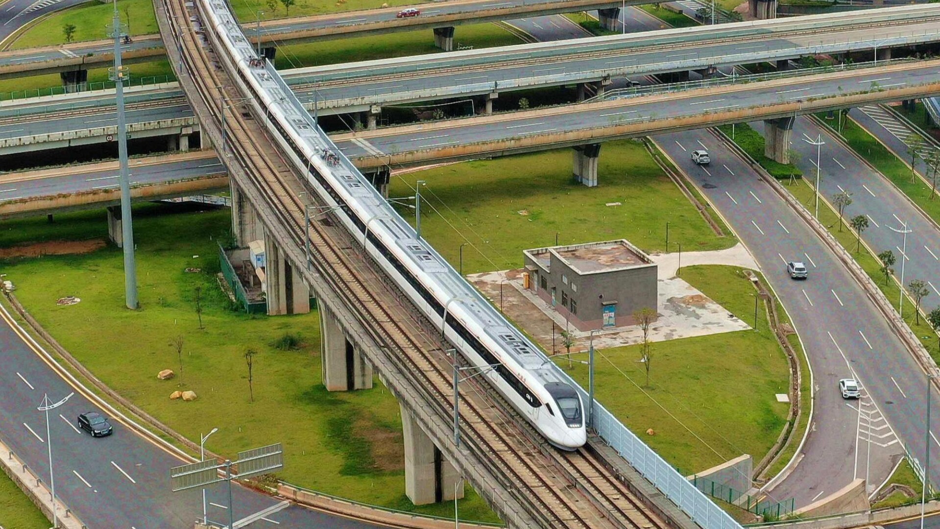 Huizhou's high-speed rail network leads Guangdong Province with 258 kilometers of track