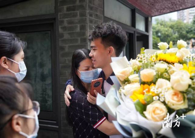 南方+ 李细华 拍摄