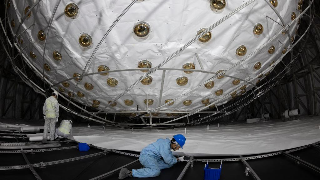 World's largest transparent spherical neutrino detector starts filling ultrapure water