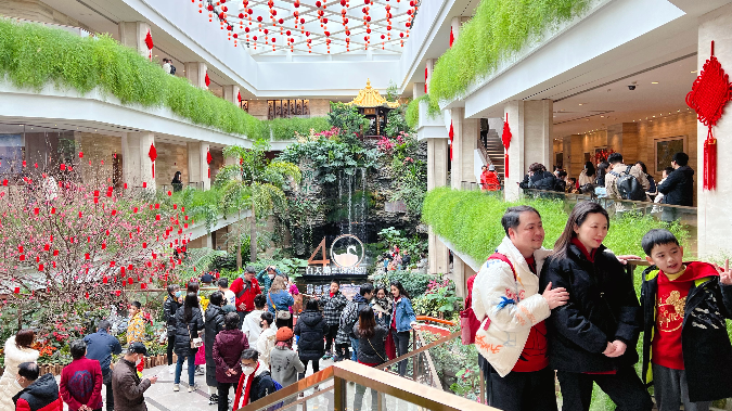 酒店行业加快复苏，白天鹅宾馆连续“满房”“满座”迎来“开门红”