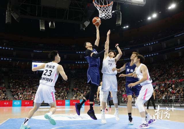 南方+ 张由琼 拍摄