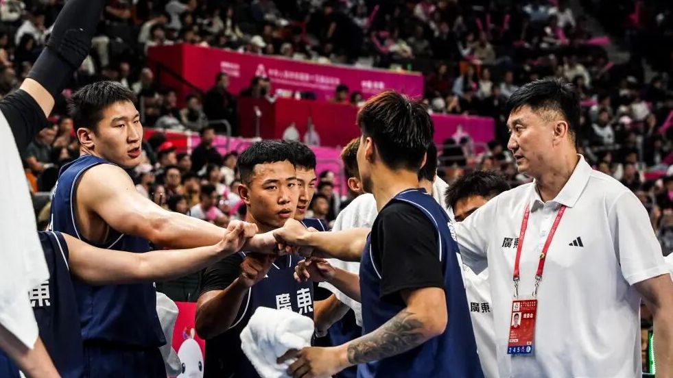 闪耀全运 | 广东队时隔12年再夺全运会男篮成年组冠军