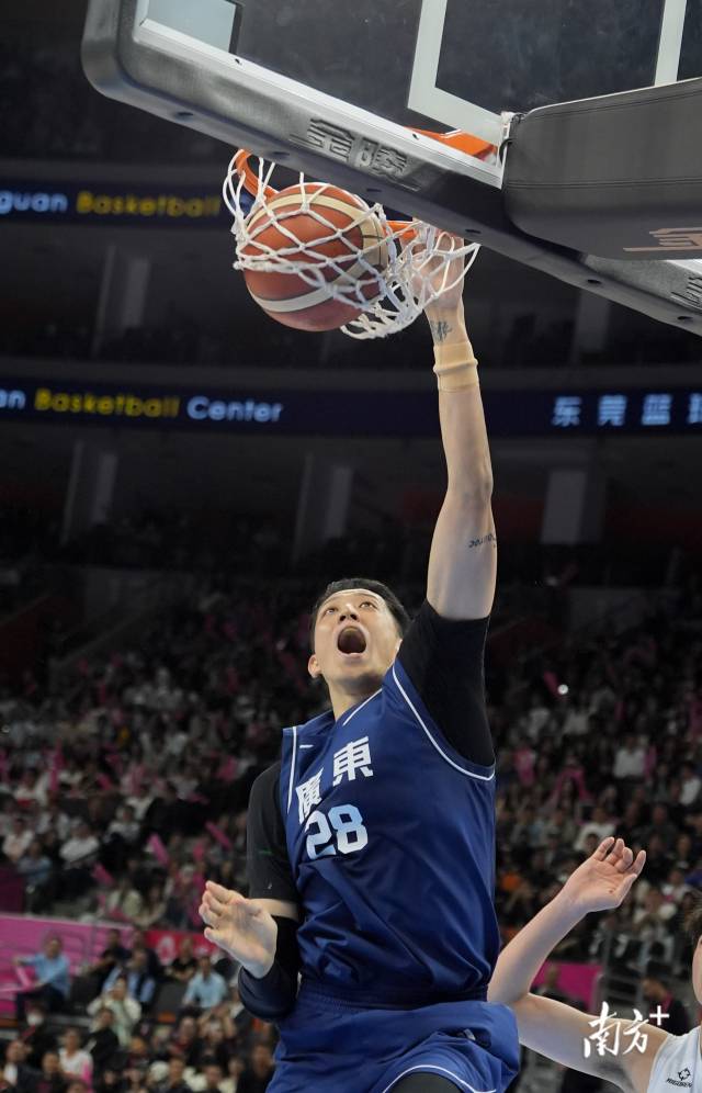 南方+ 张由琼 拍摄