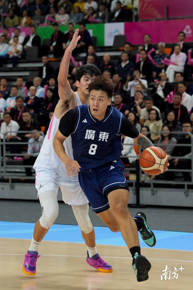 南方+ 张由琼 拍摄