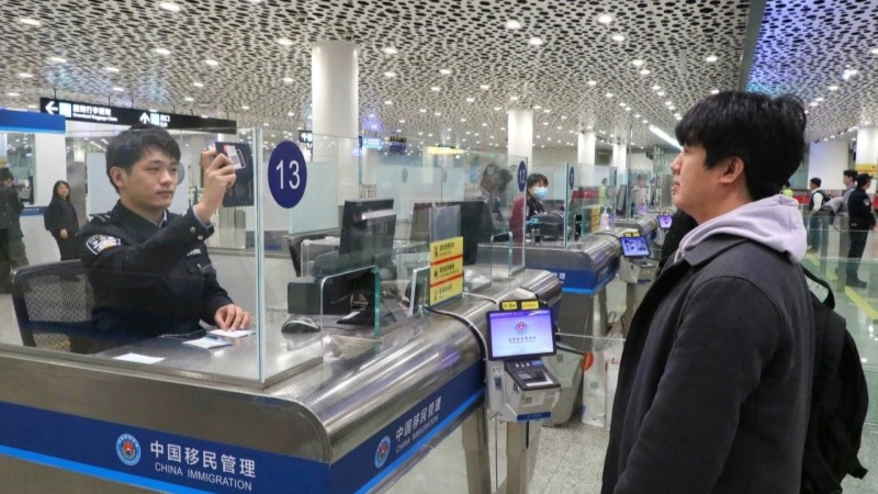 Assouplissement total de la politique d’exemption de visa ! Shenzhen en accueille le premier bénéficiaire