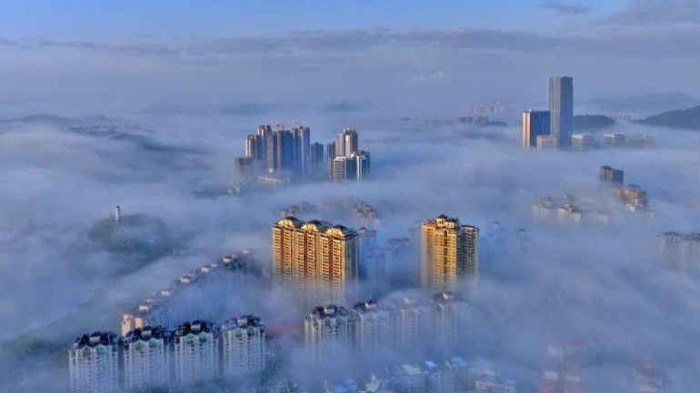 Misty Mornings in Guangzhou Zengcheng, Like the "City in the Sky"