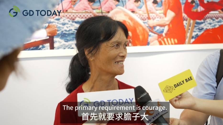 Courage is the primary requirement for playing dragon boat: 67-year-old dragon boat player