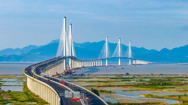 黄茅海跨海通道打造品质之路、绿色之路、科技之路