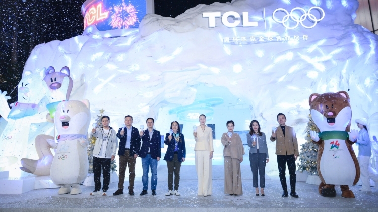 TCL冬日冰雪乐园在深圳开馆