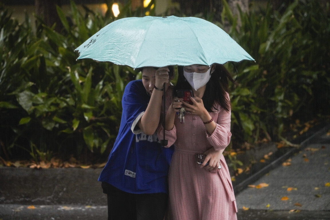 Typhoon Haikui expected to make landfall in or affect east Guangdong Tuesday