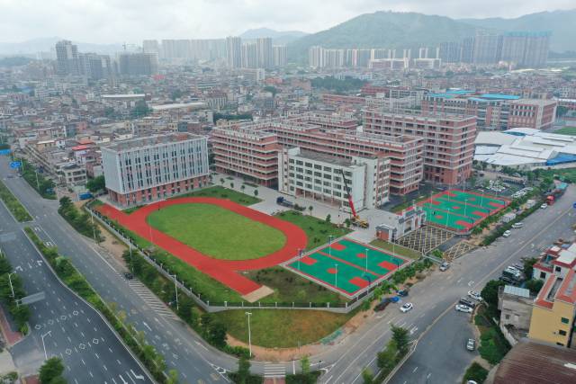 肇庆市第一中学睦岗校区。南方+记者 卢逸轩 摄