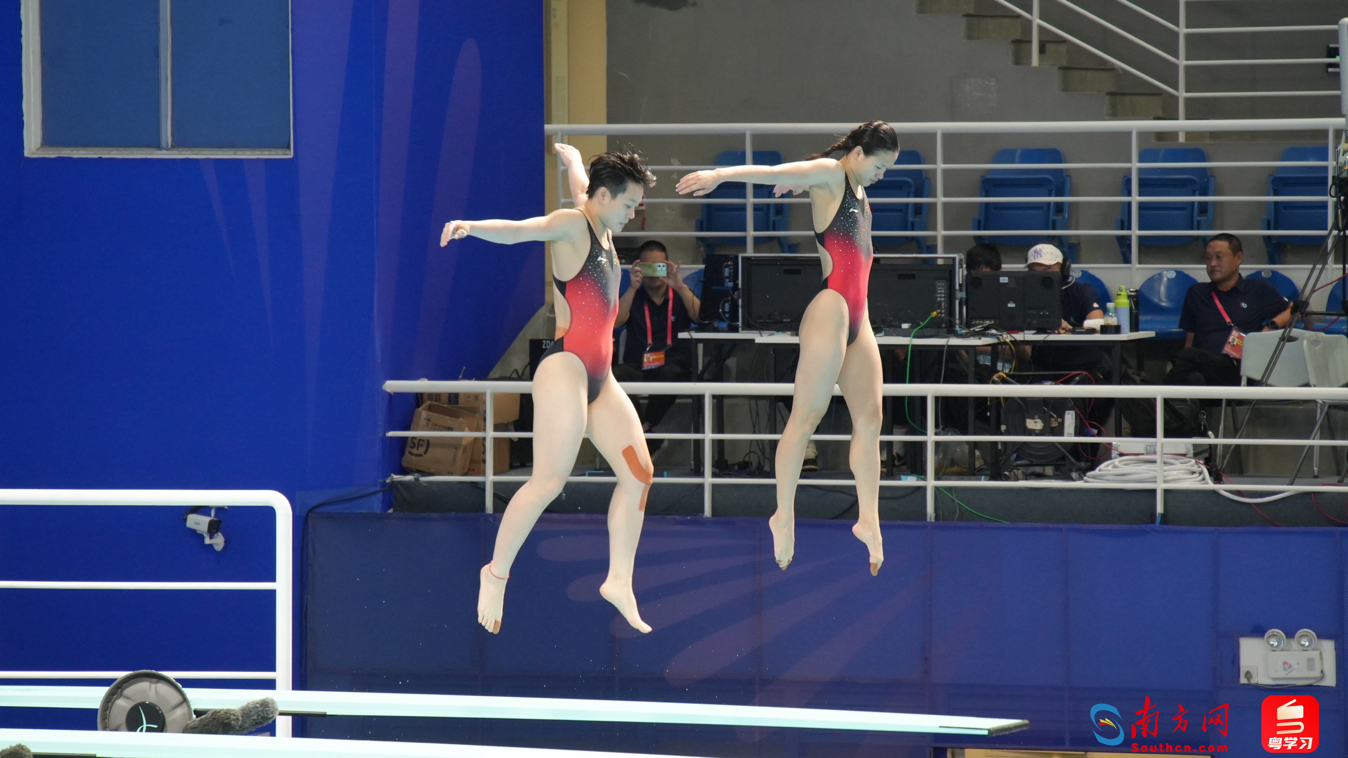 陈艺文/林珊在比赛中。李江锐摄。