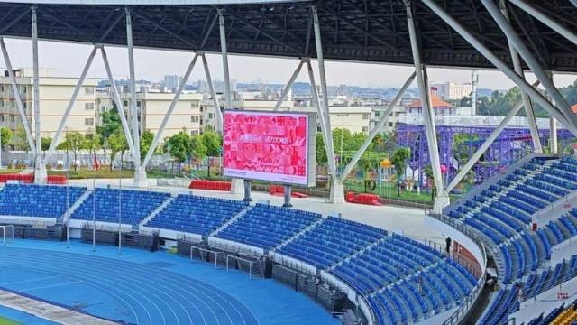 狮山大街小巷换上“盛装”迎接十五运会