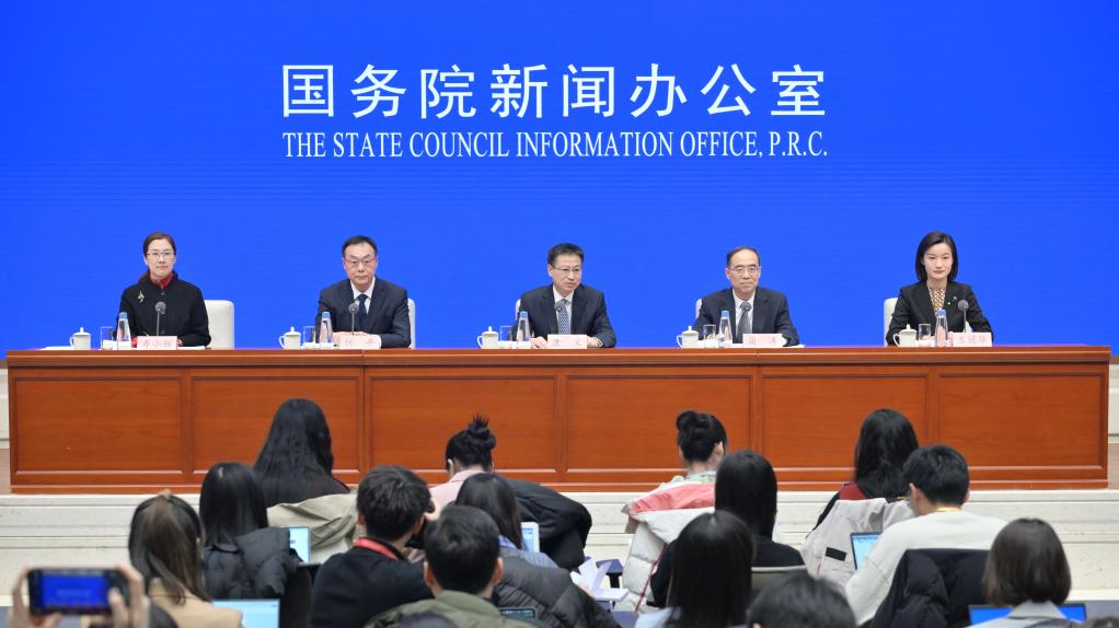 China unveils results of 5th national economic census