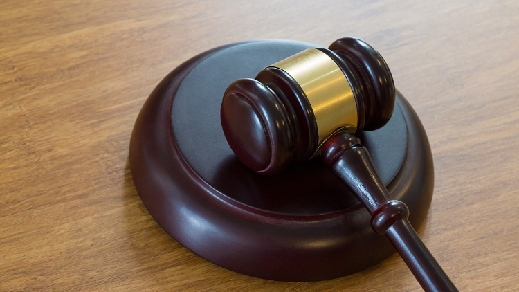 广告屏夜里变成“光污染”，能否诉请移除？广州海珠法院这么调解