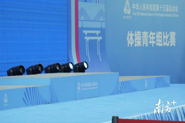 肇庆赛事颁奖台优先采用广宁“以竹代塑”环保产品,赛后整体回收与循环利用。南方+供图 肇庆赛事颁奖台优先采用广宁“以竹代塑”环保产品,赛后整体回收与循环利用。南方+供图