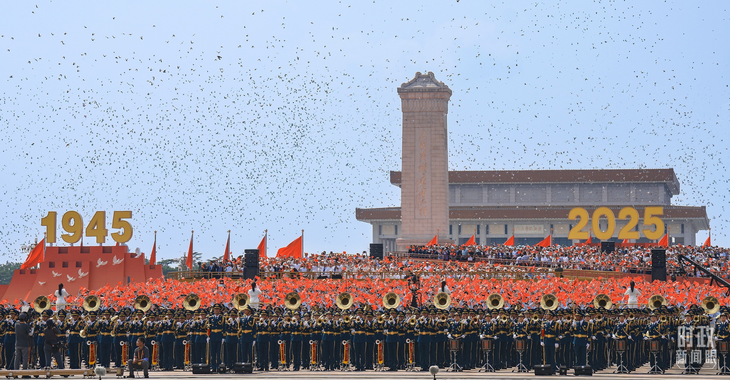 △纪念中国人民抗日战争暨世界反法西斯战争胜利80周年大会现场。（总台记者李晋拍摄）