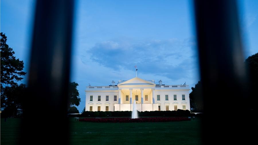 U.S. gov't shuts down for 1st time in 7 years amid widening partisan divisions